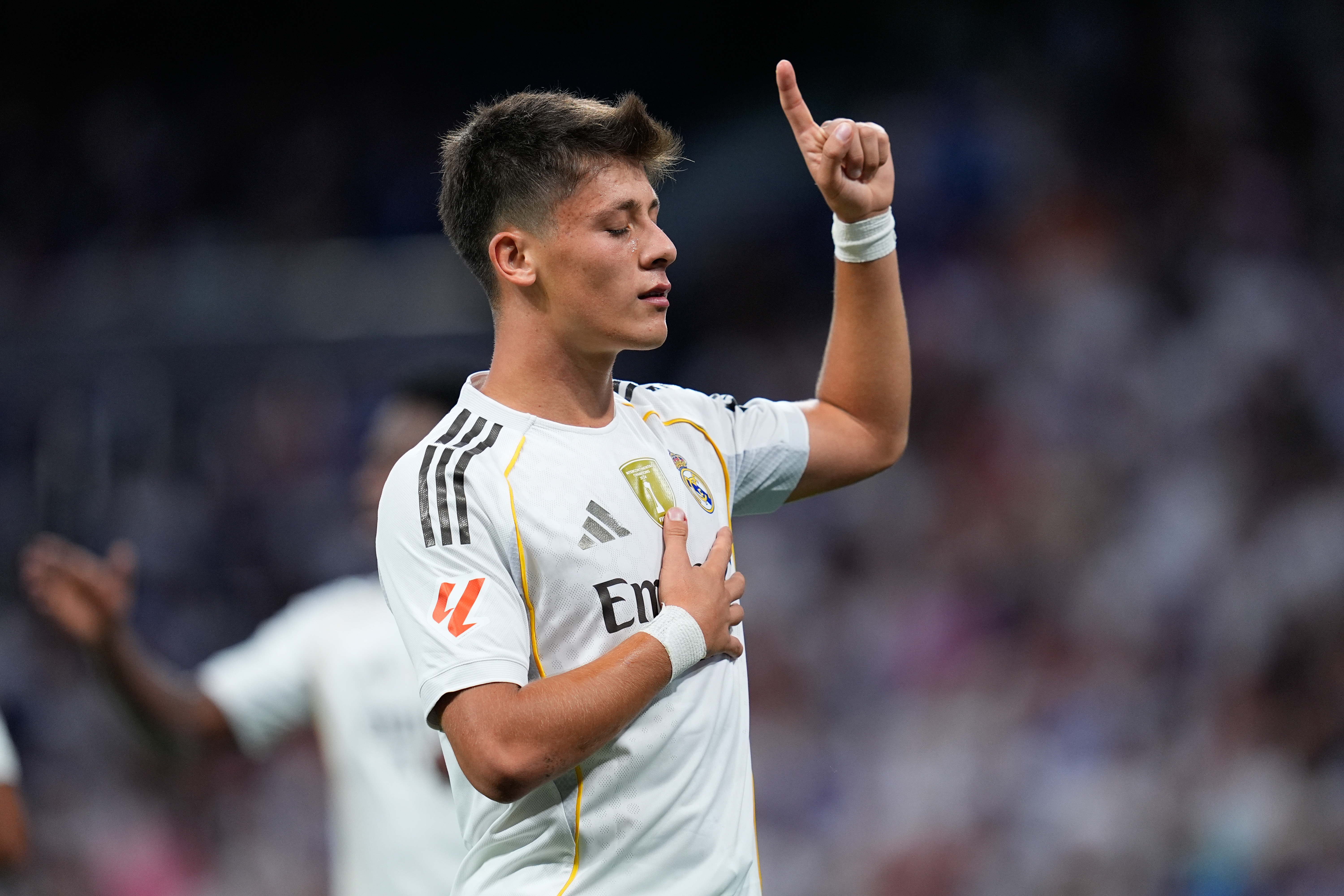 电子游戏平台-TA：伤员复出会对居勒尔产生影响，阿隆索或用双前锋减少中场竞争